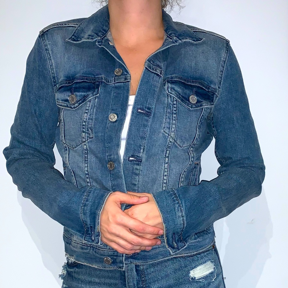 H&M • DENIM JACKET • SZ 4